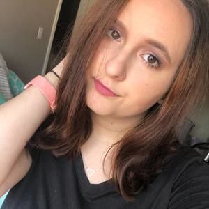 Meet your Posher, Desiree